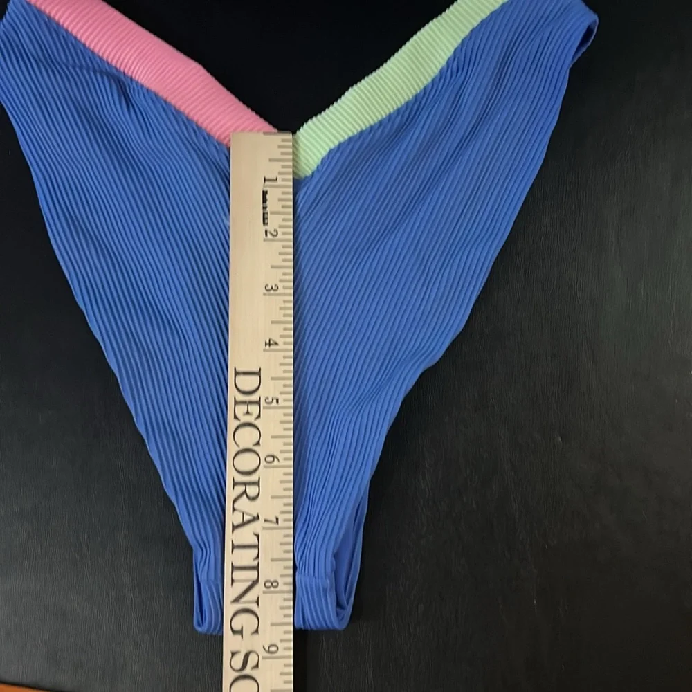 OneOne Color Block Bikini Set - Picture 9 of 11